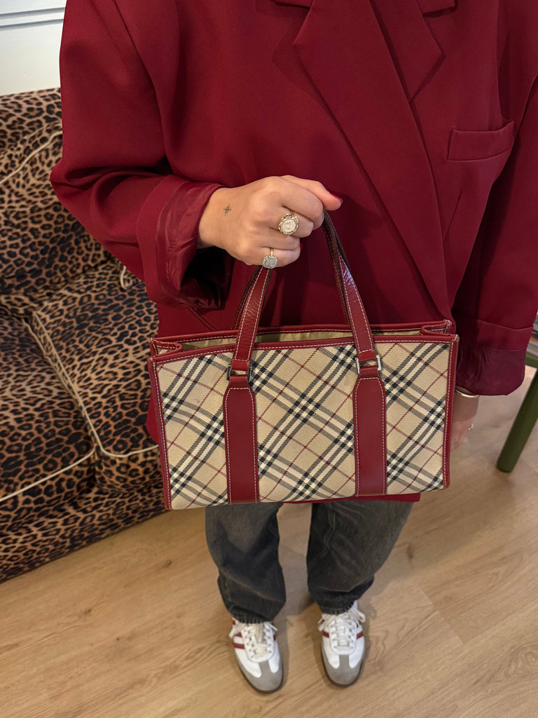BURBERRY