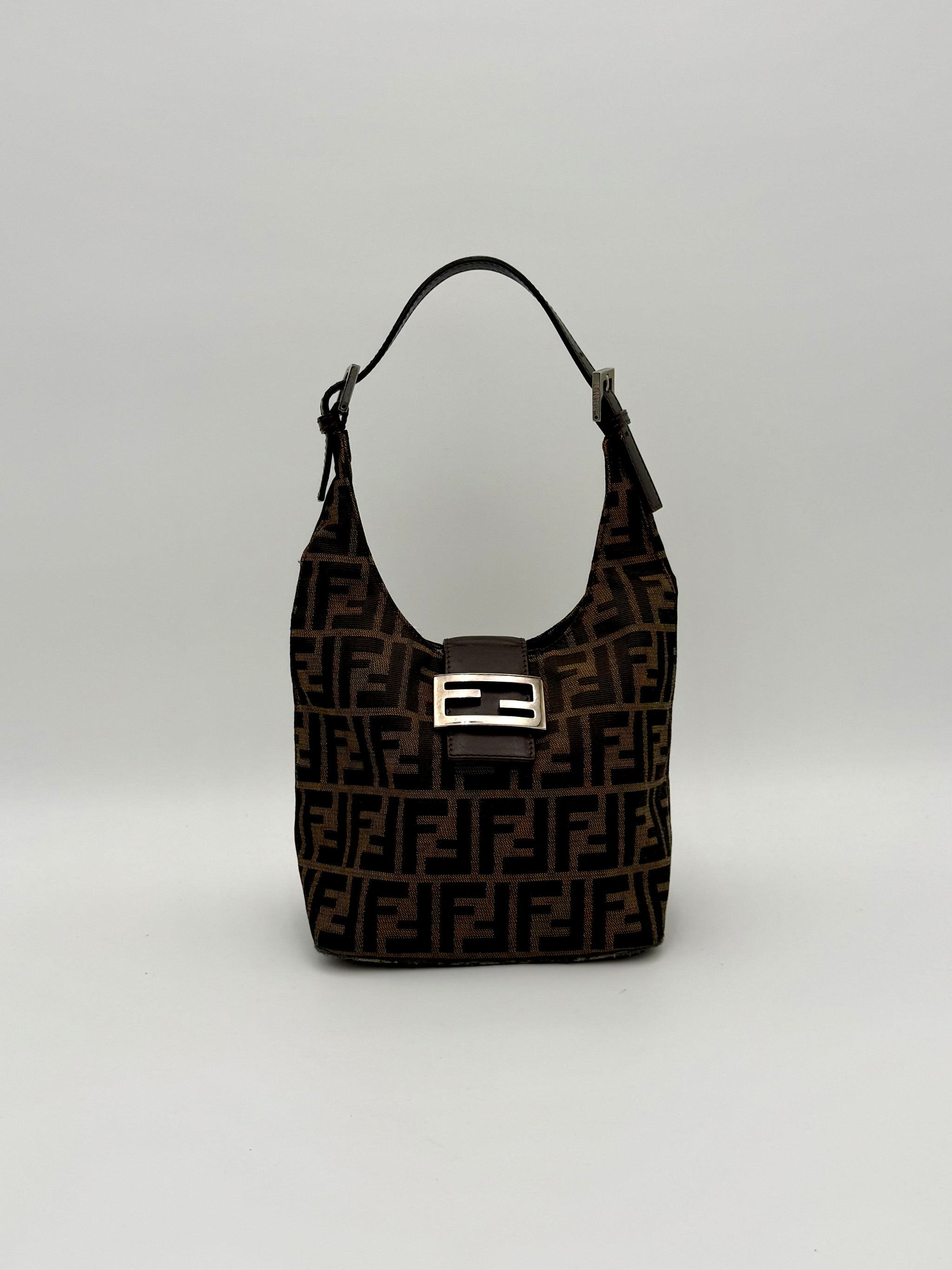 FENDI マフラ IMG_0401_5531f4fd-a251-452b-